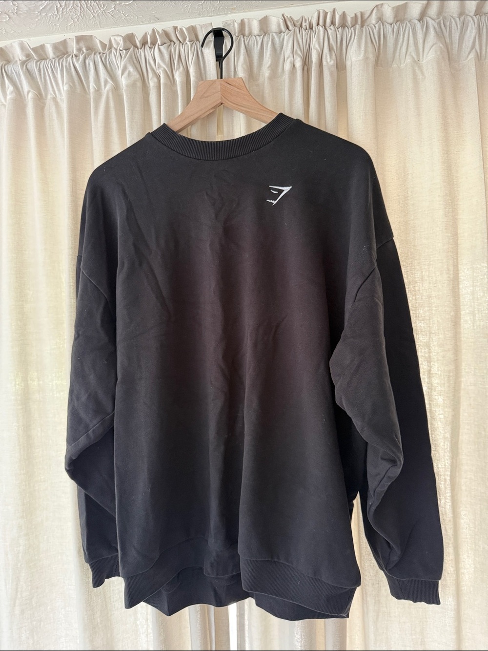 Women’s Oversized Black GymShark Crewneck Sweatshirt